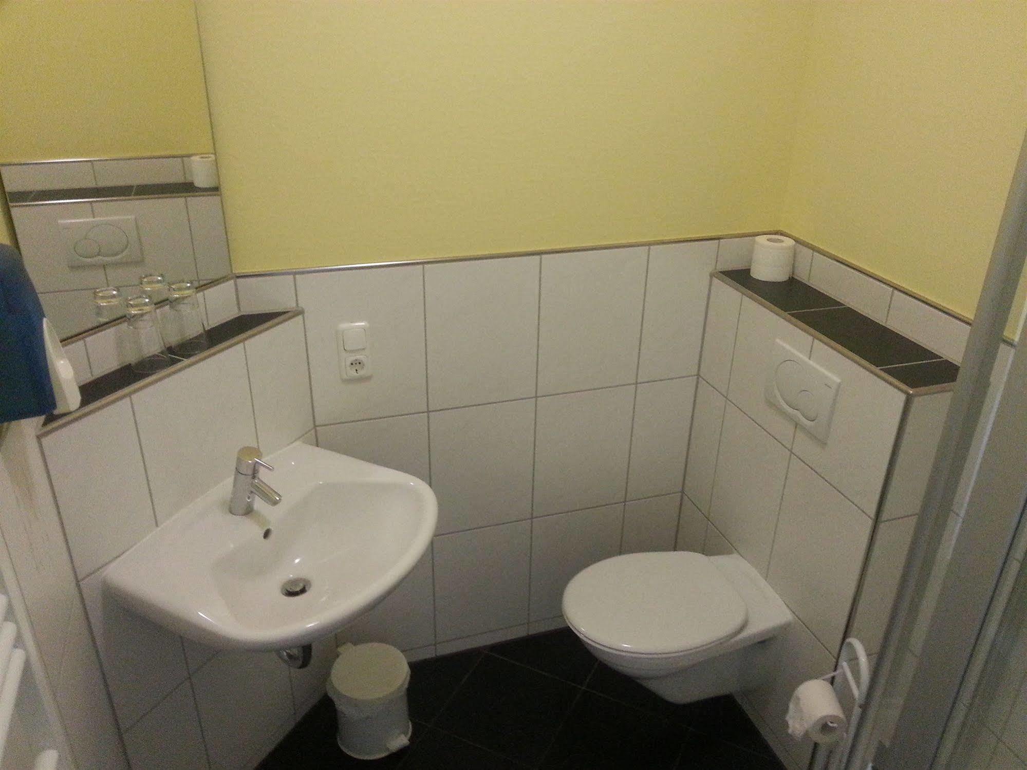 Kenner Treff Hotel Ngoại thất bức ảnh