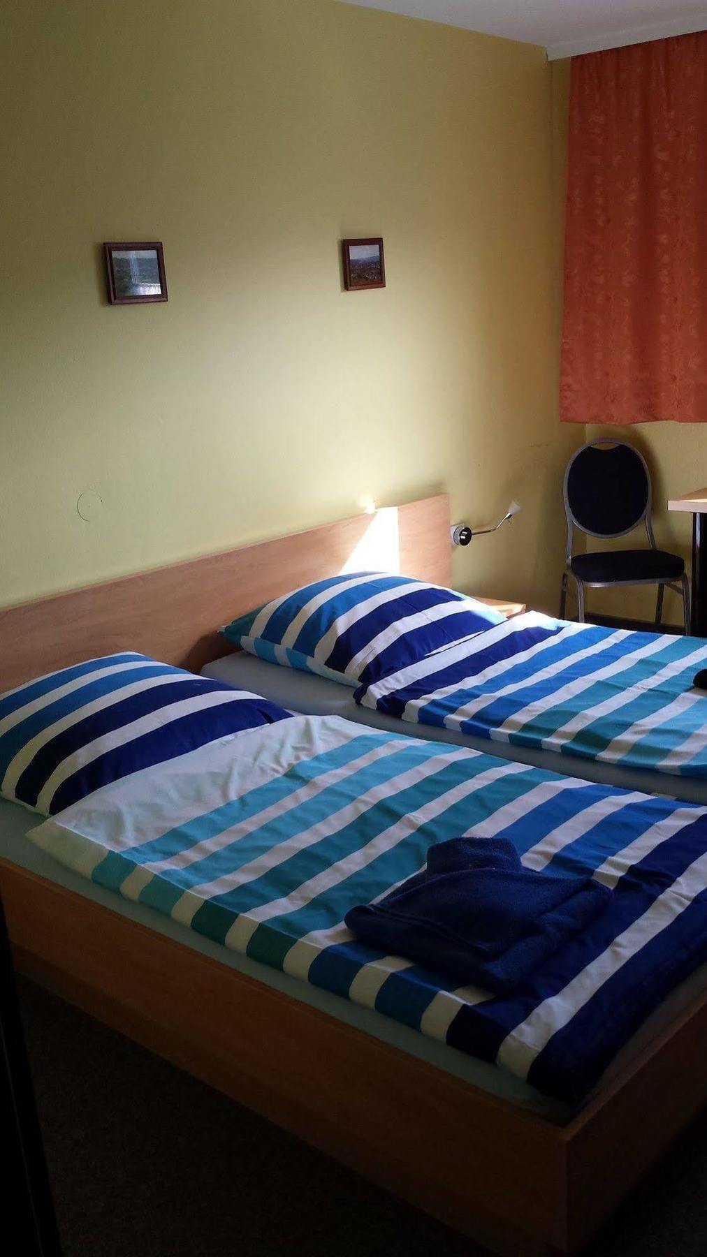 Kenner Treff Hotel Ngoại thất bức ảnh